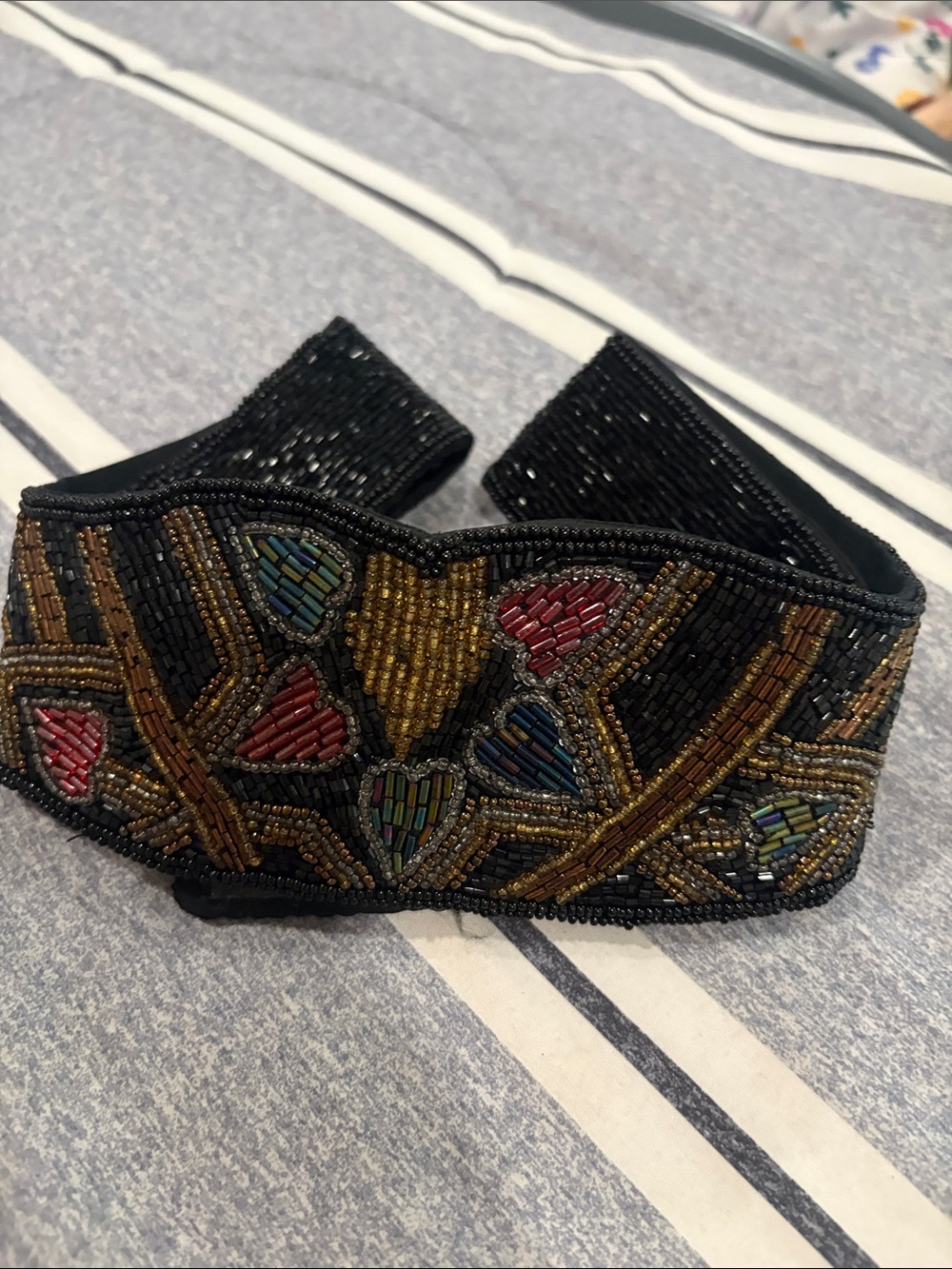Vintage beaded belt 1980s black beads gold red hearts